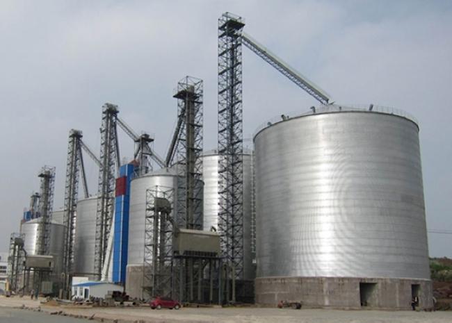 洪雅大型钢板库构造参数及水泥储存质量